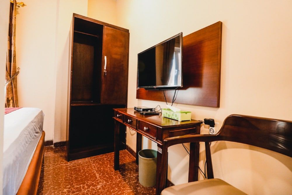 undefined RedDoorz near Halim Perdanakusuma 3 8