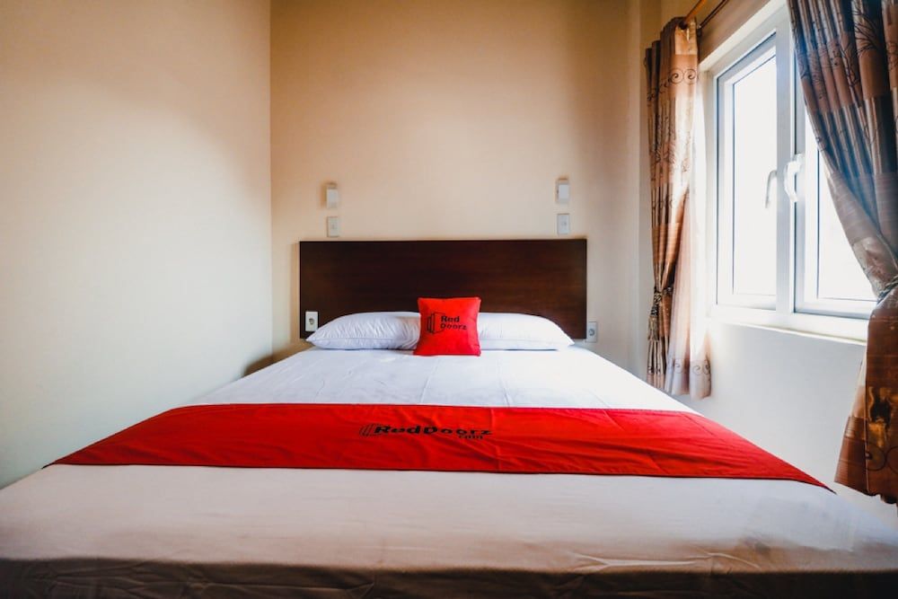 undefined RedDoorz near Halim Perdanakusuma 3 5