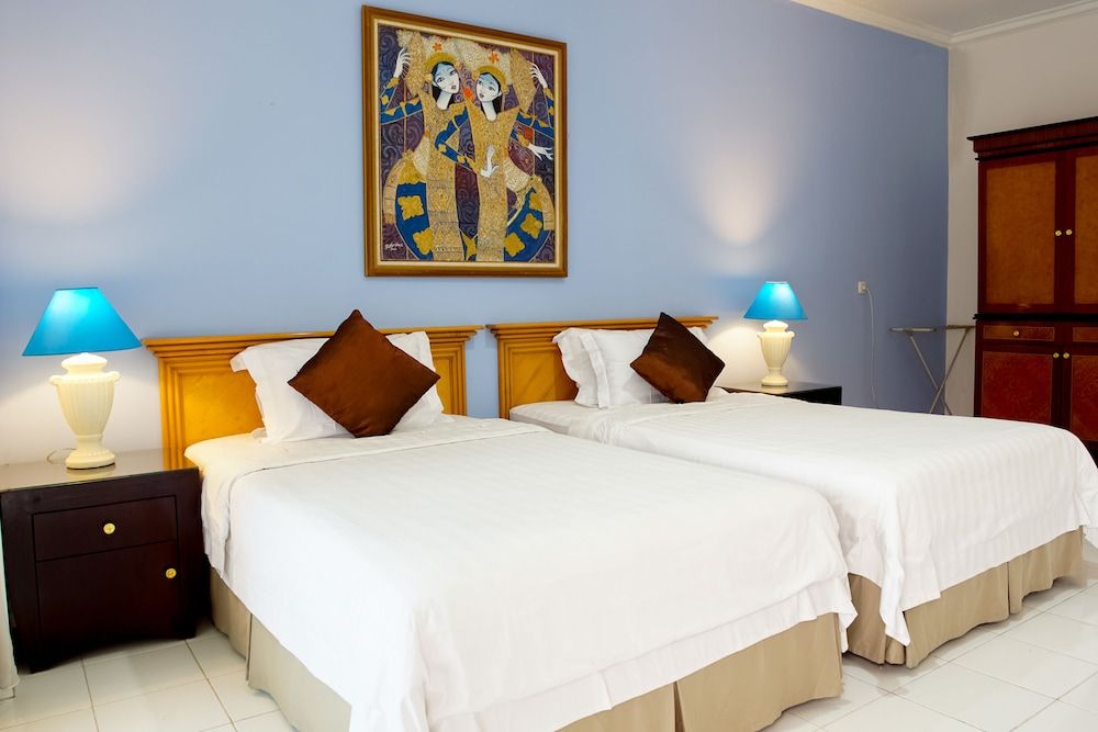 Topaz Guest House Deluxe Twin Room 2