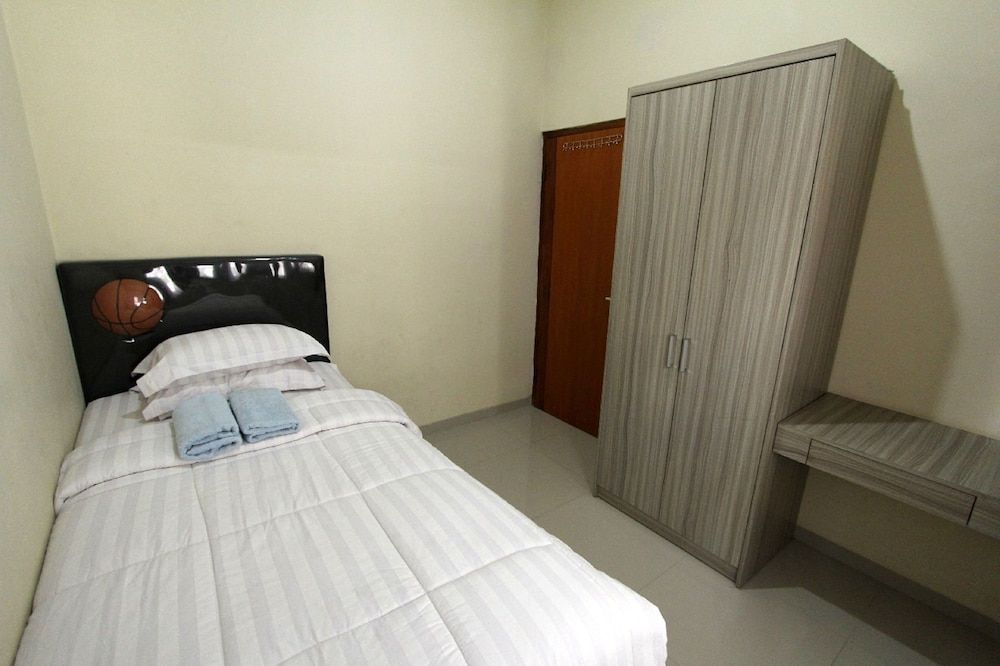 D'Java Homestay Babarsari By The Grand Java