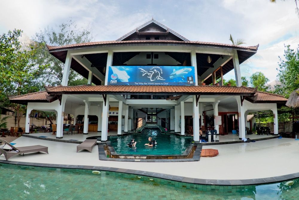 undefined Lutwala Dive and Bungalows 8