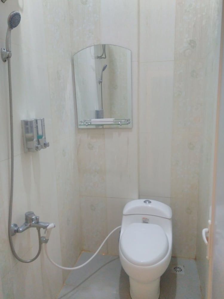 Hadrah Hotel Deluxe Double Room 4