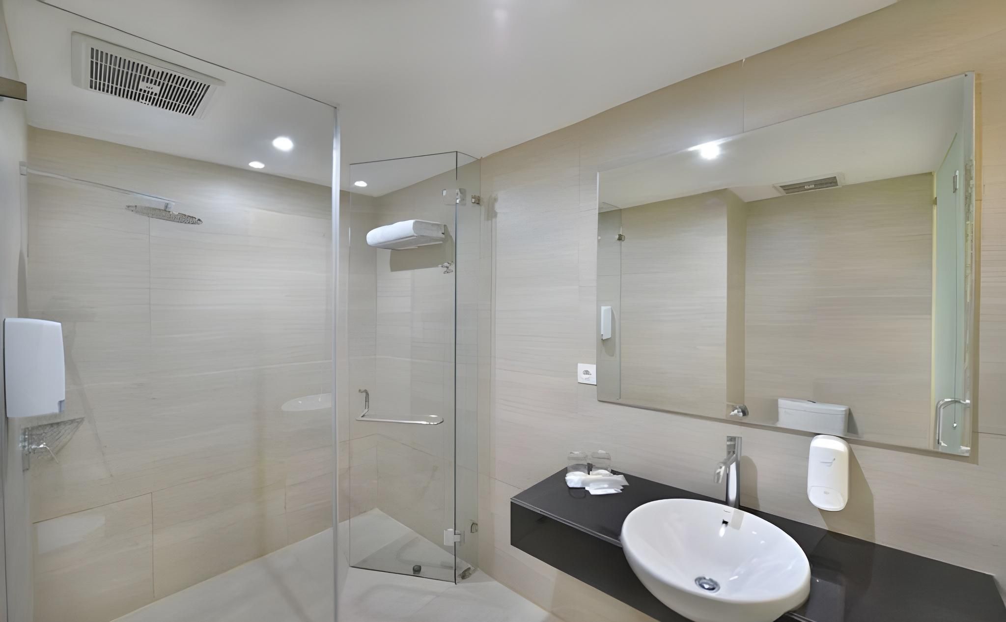 Whiz Prime Hotel Khatib Sulaiman Padang Superior Twin 3