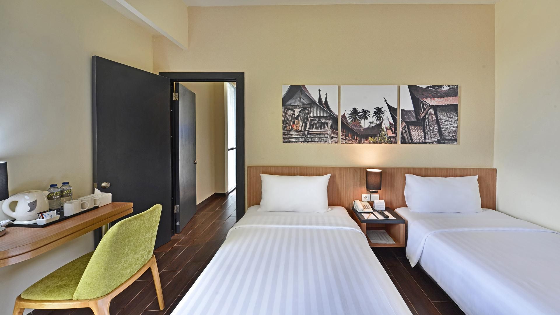 Whiz Prime Hotel Khatib Sulaiman Padang Superior Twin