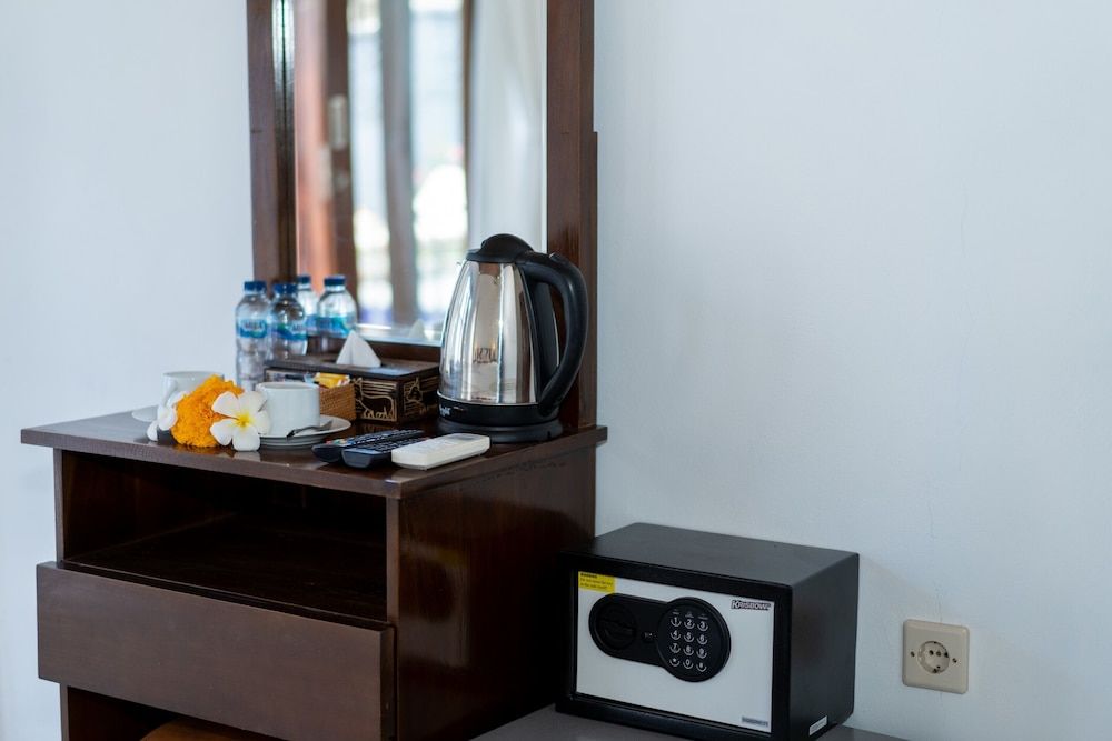 WK Gamat by ABM Deluxe Double Room 9