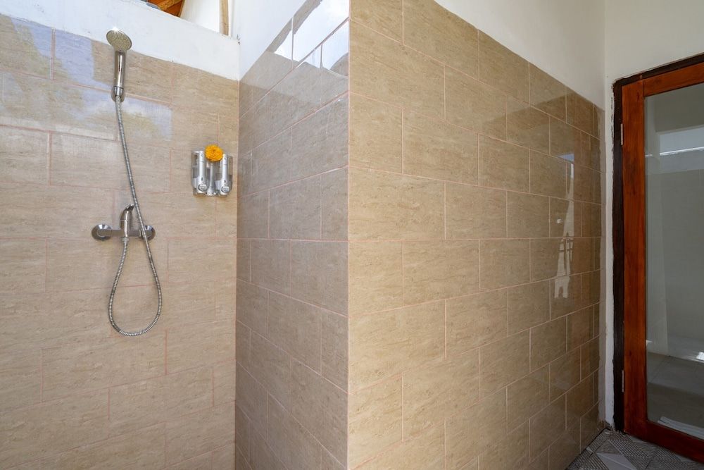 WK Gamat by ABM Deluxe Double Room 5