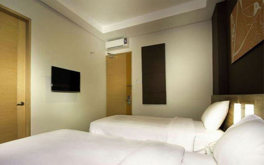 Grand G7 Hotel Kemayoran Standard Room, 1 Double Bed 3
