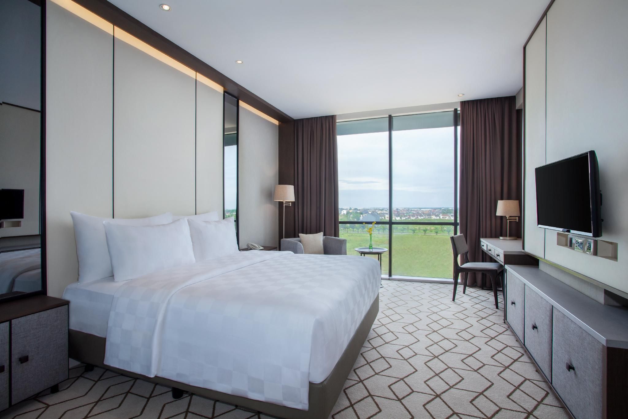 Superior - Queen Bed, Non-Smoking