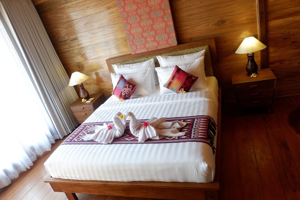 Deluxe Suite, Balcony