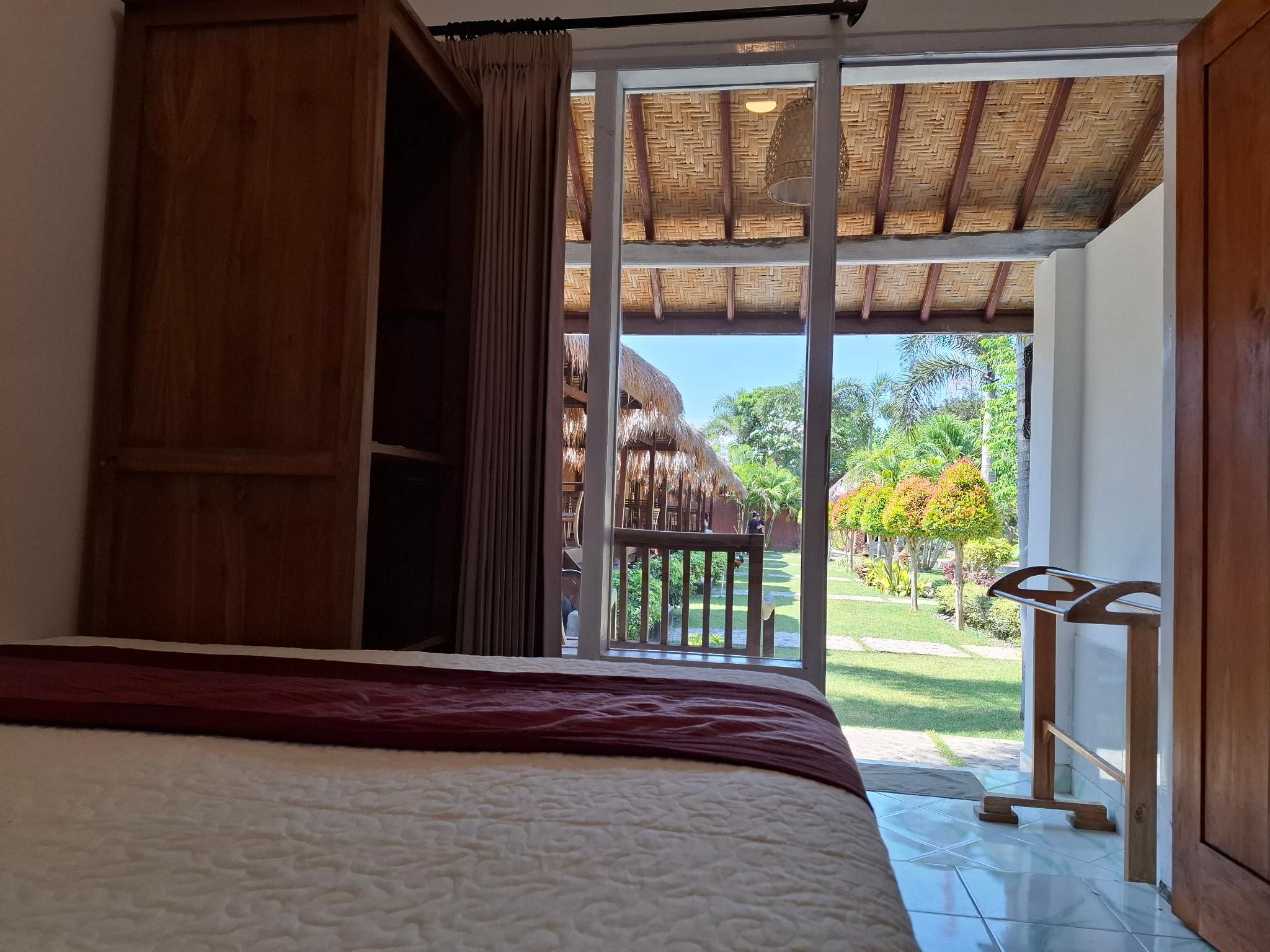 Aldi's Bungalow Budget Double Room 4