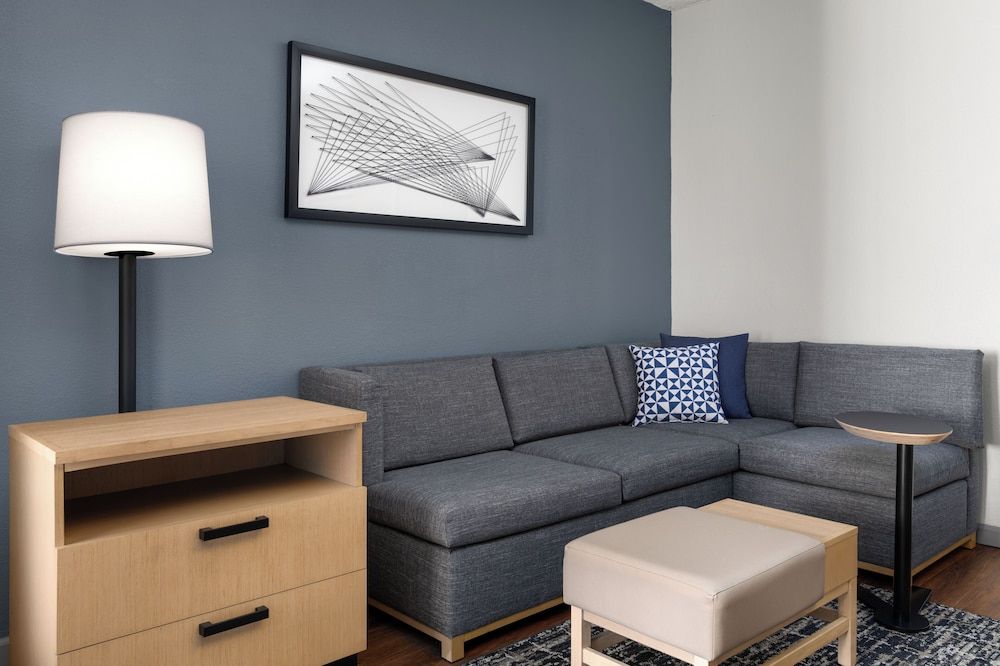 undefined Hyatt Place Atlanta Airport-North 3