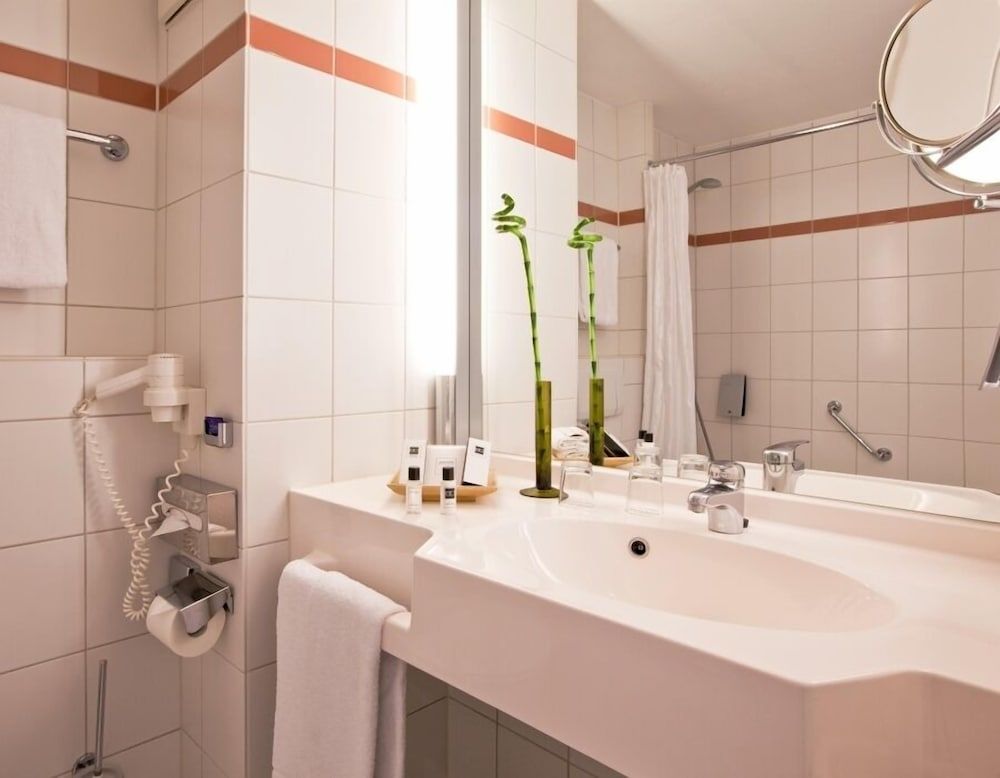 Relexa Hotel Frankfurt/ Main Standard Room 5