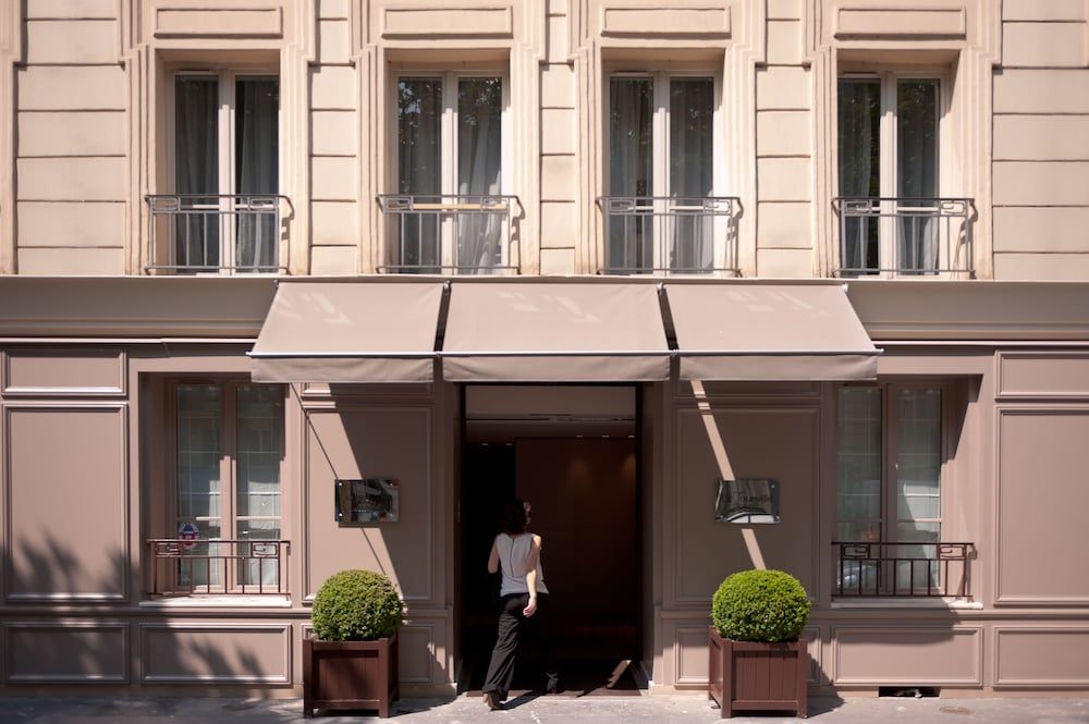 undefined Hôtel Le Tourville by Inwood Hotels 2