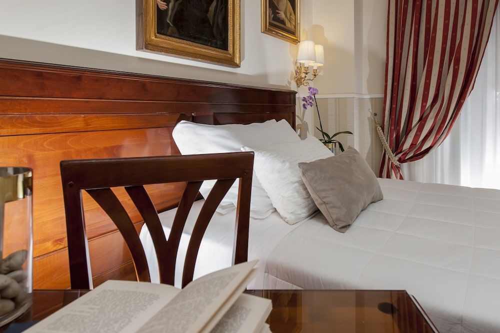 undefined Hotel des Artistes 9