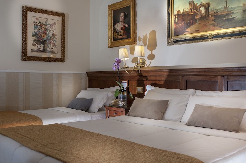 undefined Hotel des Artistes 2
