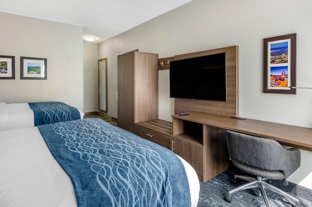 Suite, Multiple Beds, Non Smoking