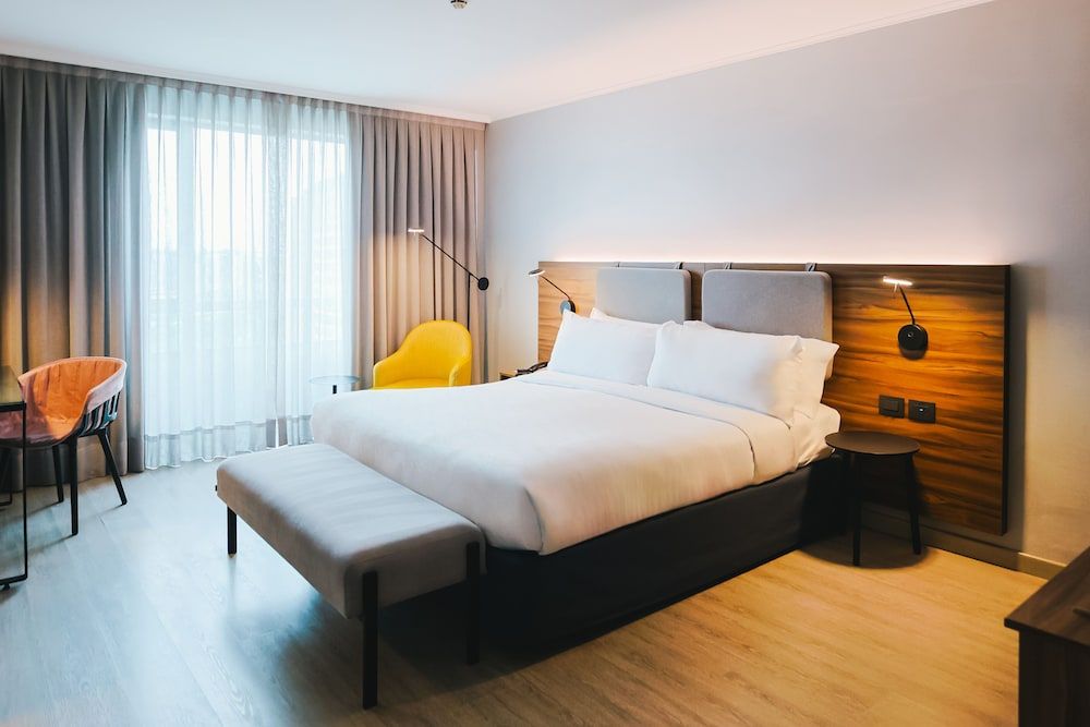 Novotel Santiago Las Condes Standard Room, 1 King Bed 2