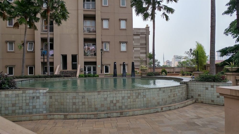 undefined 3 Bedrooms Apartment Grand Palace Kemayoran by Travelio 2