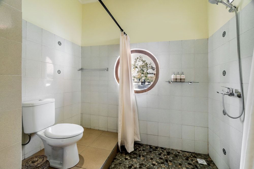 Metteyya Healing House Family Room, Multiple Beds, Terrace, Garden View 6