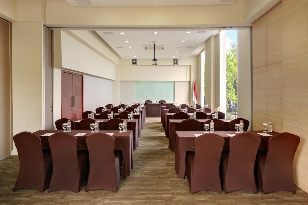 undefined Kyriad Hotel Airport Jakarta 7