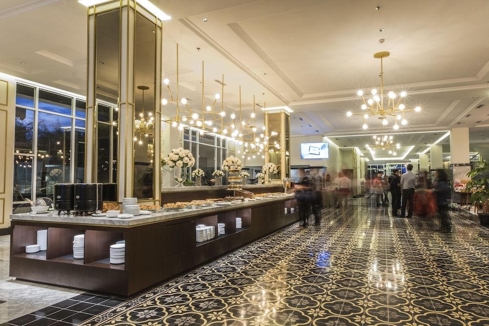 undefined Horison Ciledug 6