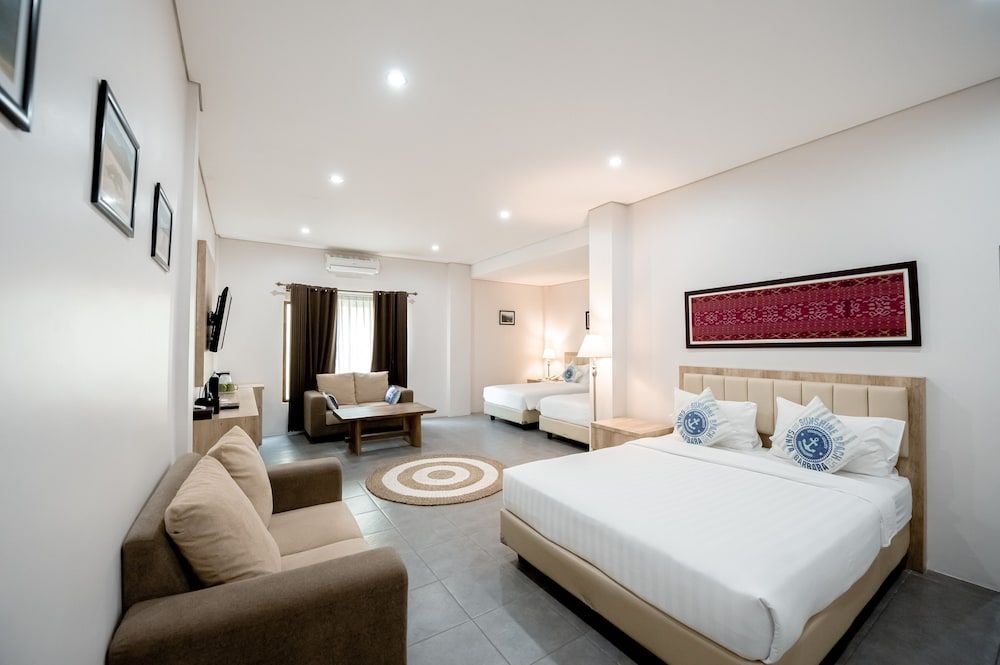 undefined La Cecile Hotel and Cafe Komodo