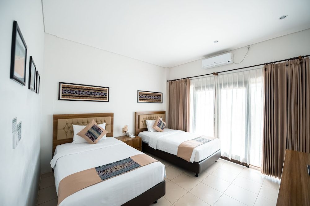 undefined La Cecile Hotel and Cafe Komodo 9