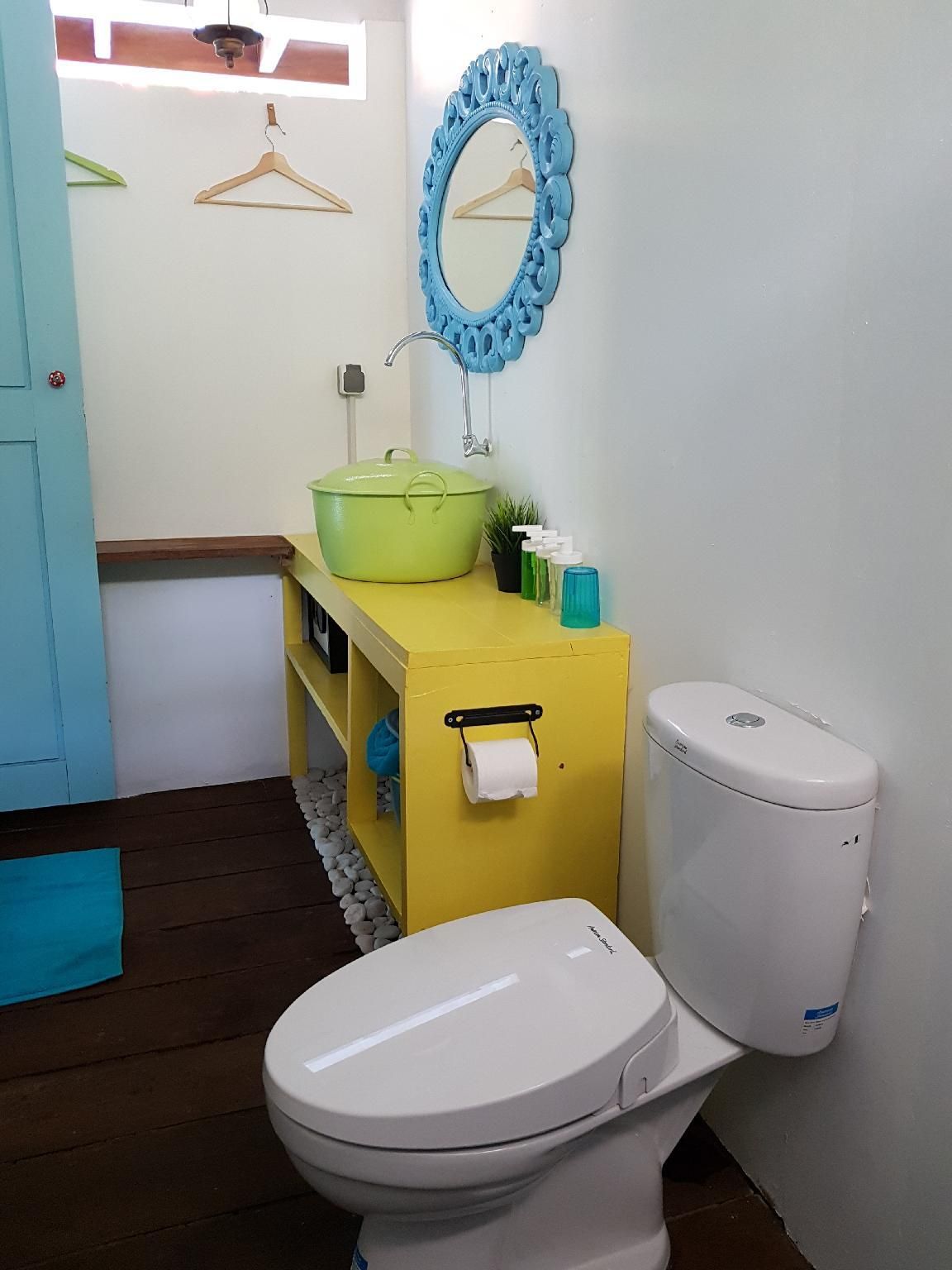 Deluxe Room Pool View