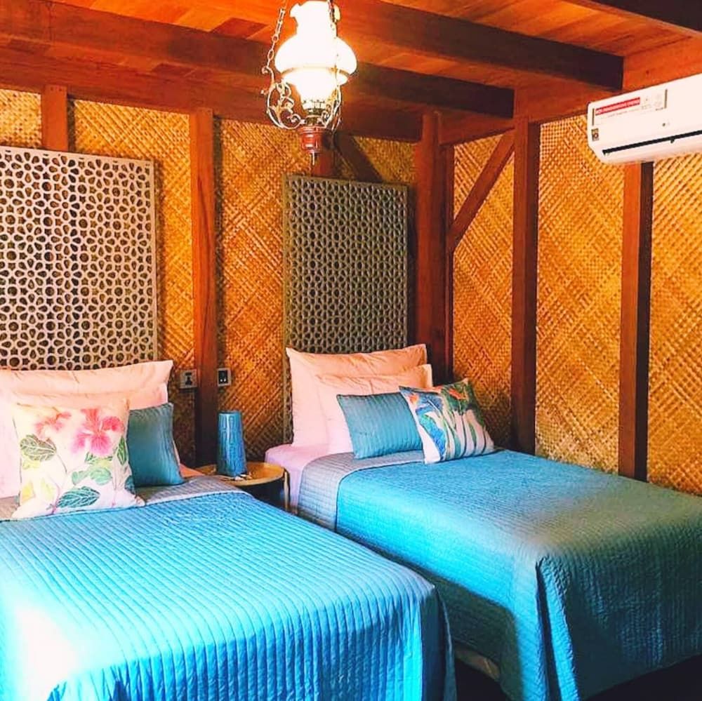 undefined Bleu Verde i am colors