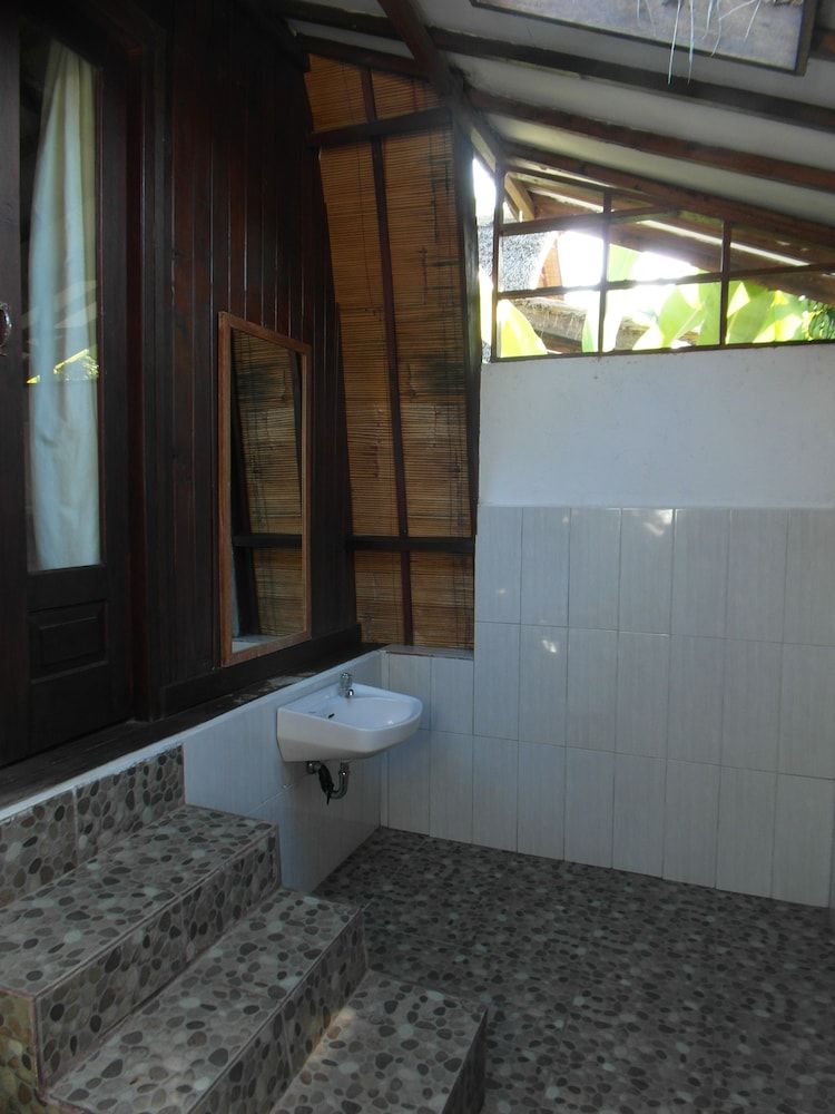 Melati Cottage Standard Double Room, Garden View 5