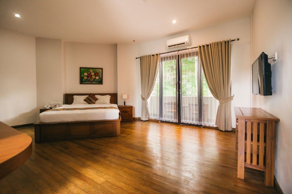 de Bintan Villa Deluxe Room, 1 King Bed, Garden View 3