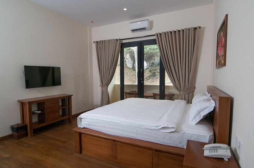 de Bintan Villa Deluxe Room, 1 King Bed, Garden View