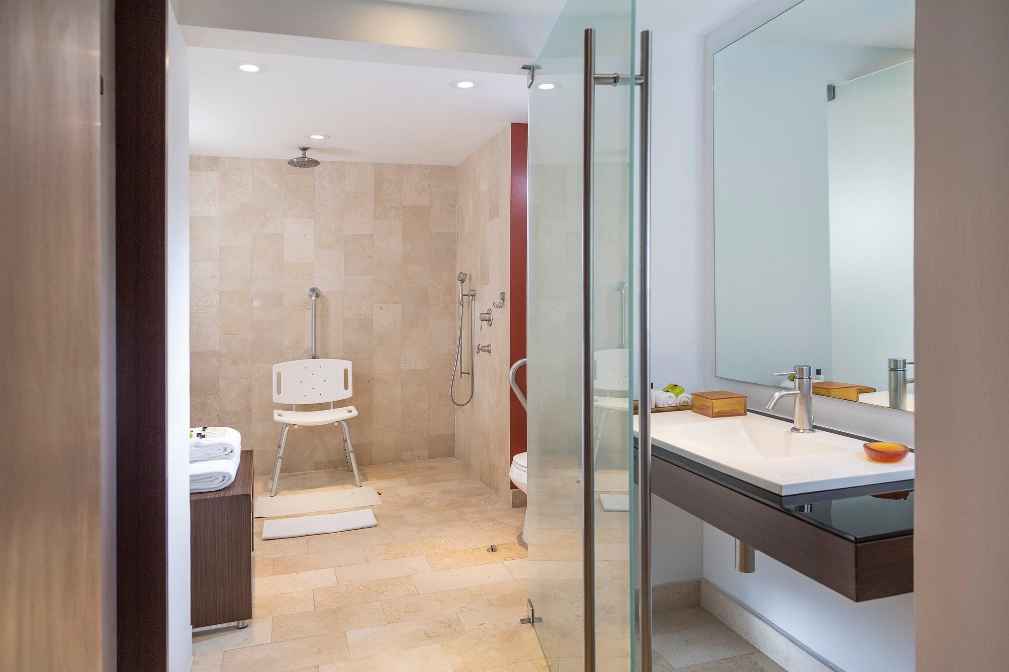2 Queens Accessible Room