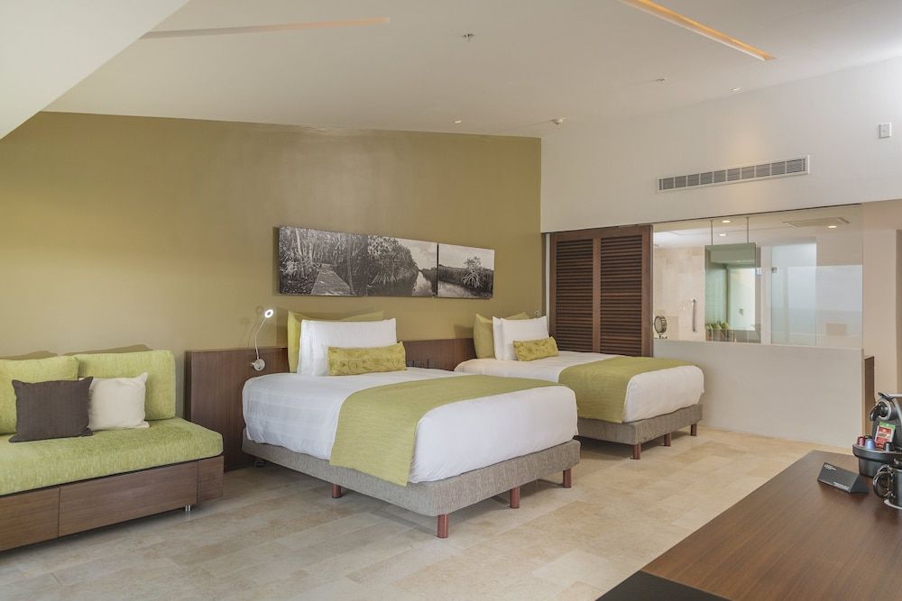 Club Room, 2 Queen Beds, Terrace, Ocean View (Terrace)