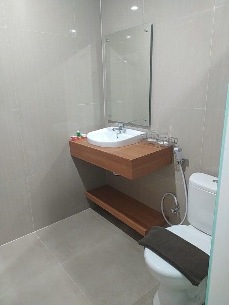 Front One Resort Yogyakarta Superior Room 7