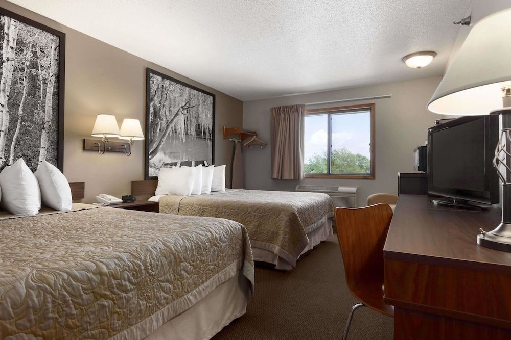 Standard Room, 2 Queen Beds