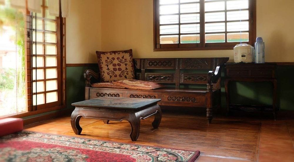 Villa Kota Bunga Ade Villa, 3 Bedrooms, Kitchenette, Garden View 3