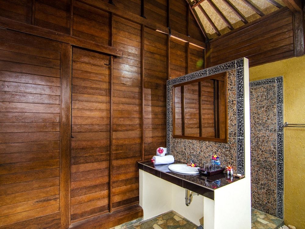 Cassava Bungalow Standard Room 5