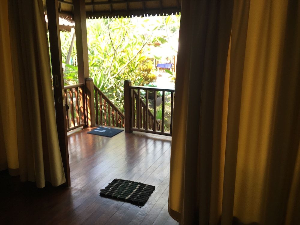 Cassava Bungalow Standard Room 11