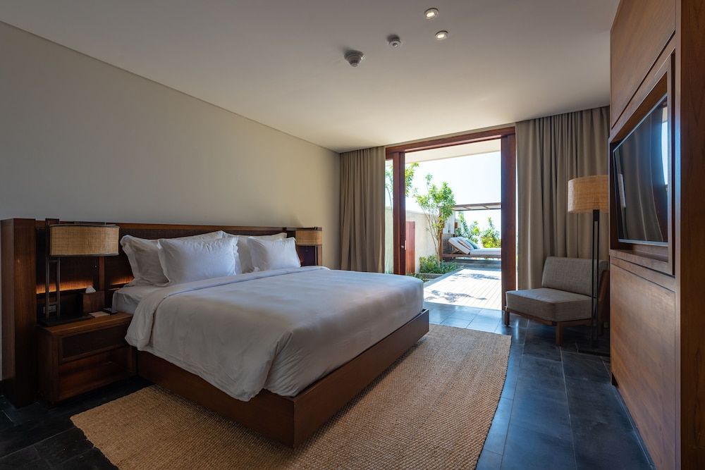 Cliff Pool Villa - Two Bedroom With Ocean View