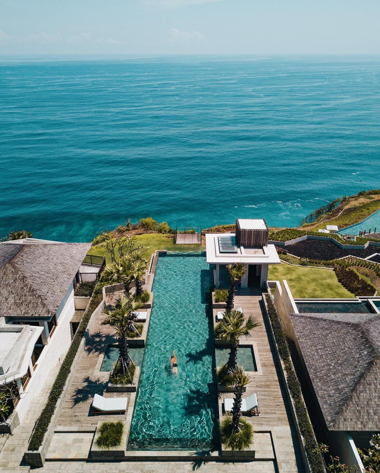 The Retreat Four Bedroom with Ocean Cliff Front view