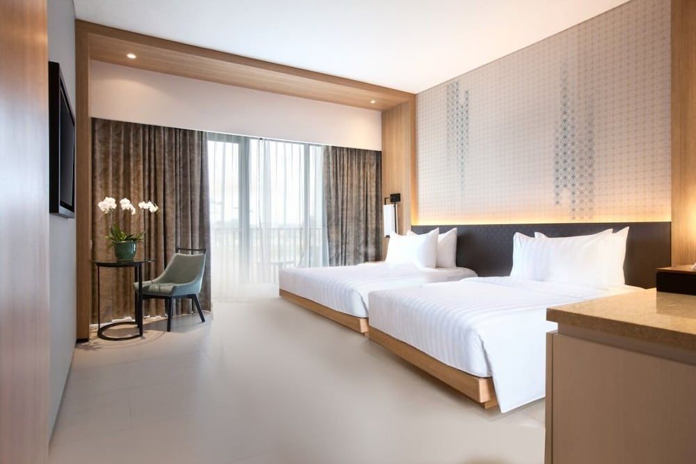 Hotel Santika Premiere Bandara - Palembang Deluxe Room, 2 Twin Beds, Garden View