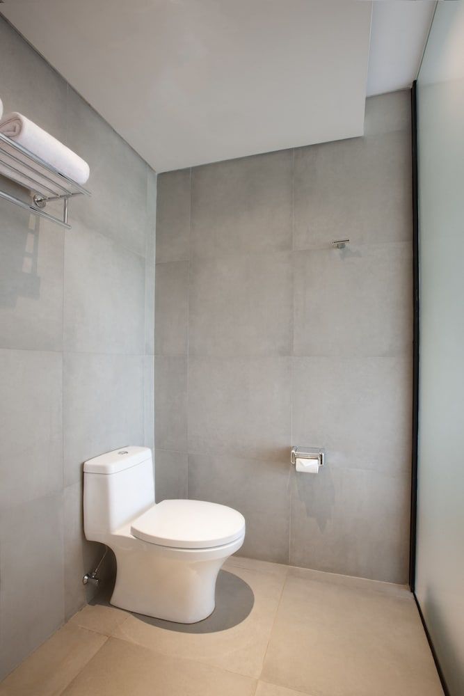 Hotel Santika Premiere Bandara - Palembang Deluxe Room, 2 Twin Beds, Garden View 2