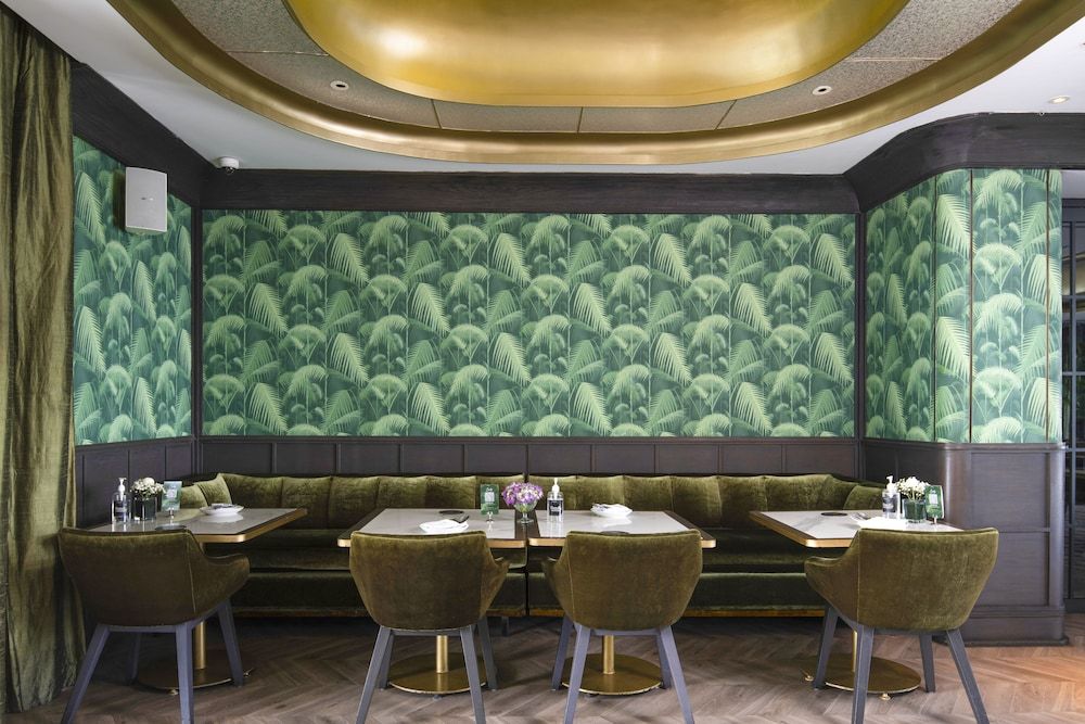 undefined Goodrich Suites, Jakarta 7