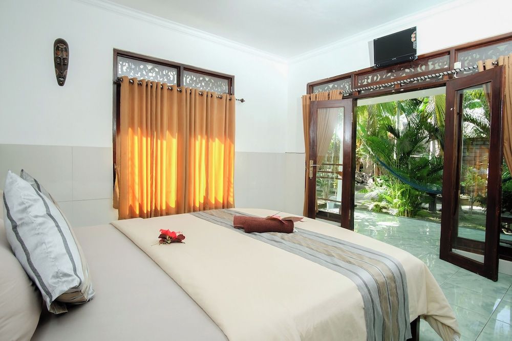 Warna Beach Hotel Standard Room