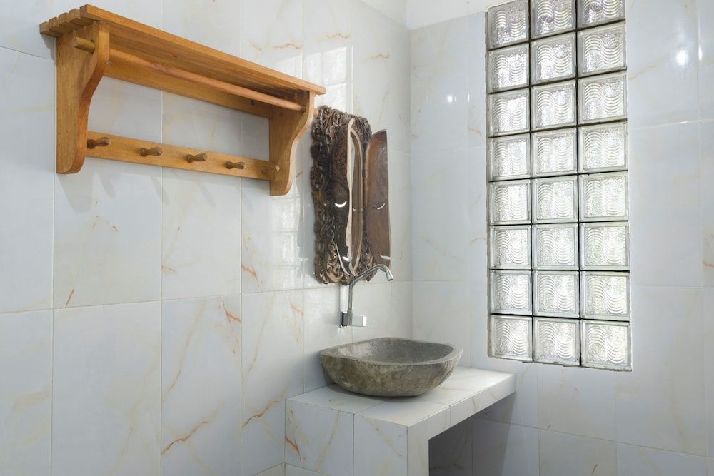 Warna Beach Hotel Standard Room 7