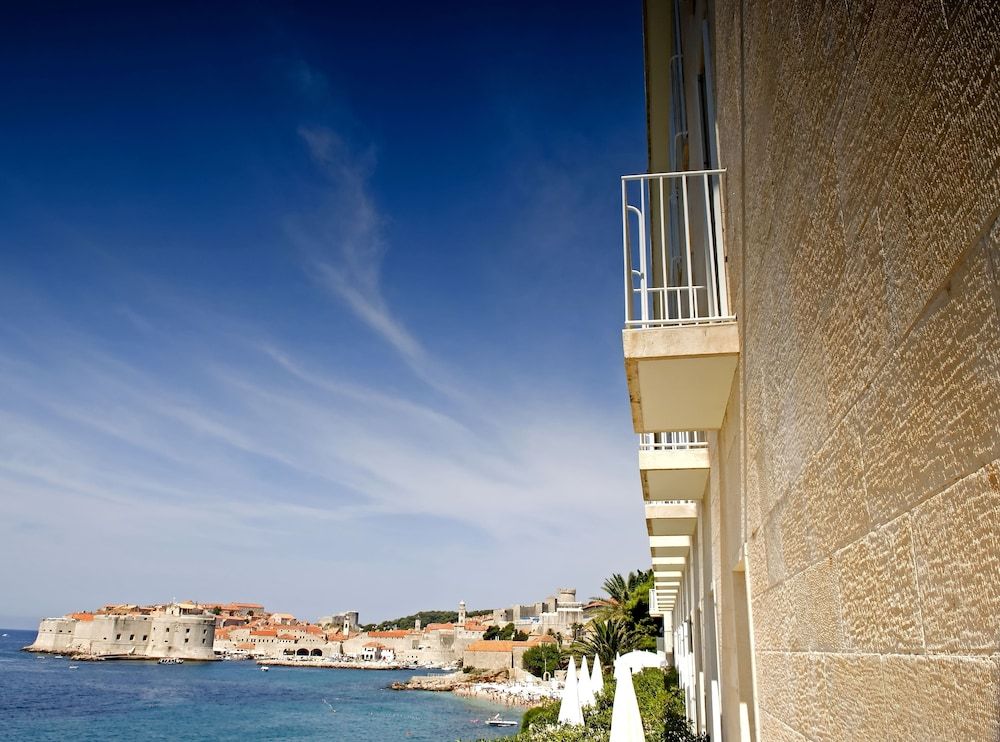 undefined Hotel Excelsior 8