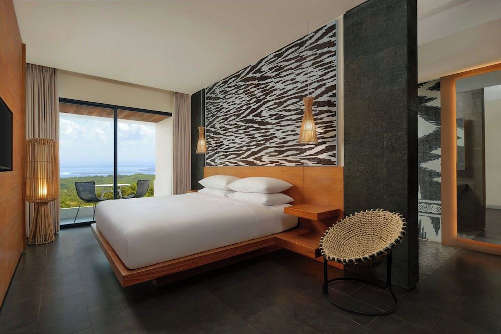 Room, 1 King Bed, Non Smoking, Ocean View (Balcony)