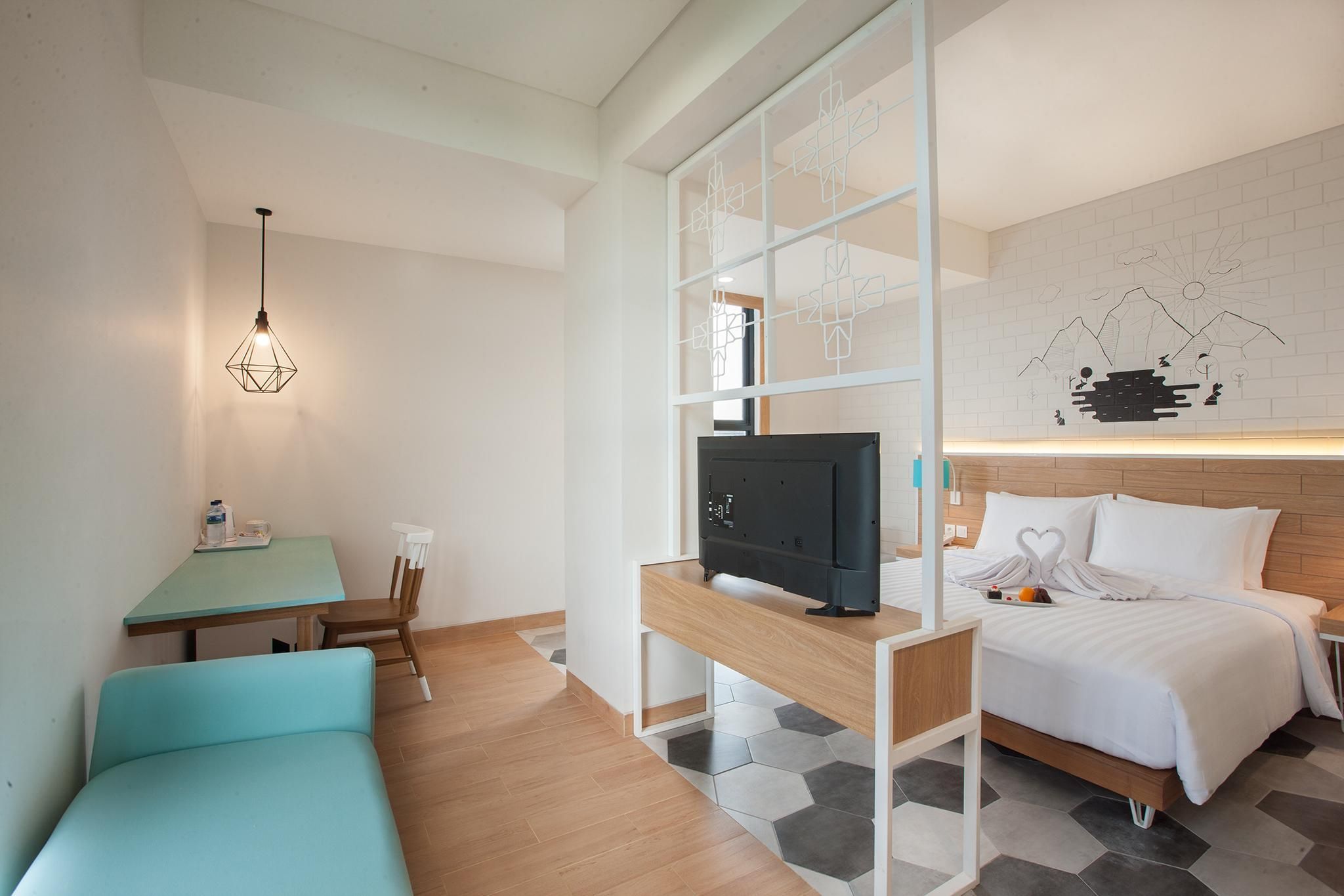 Boutique Room
