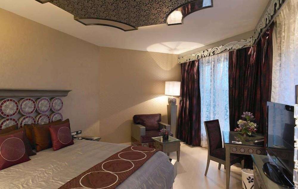 The Zuri Whitefield Zuri Room with Twin Bed(02 Single Beds) 2